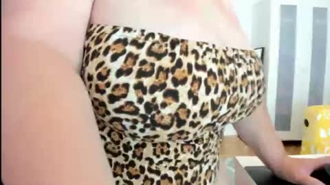 sweetheartmia online show from July 14, 7:02 am