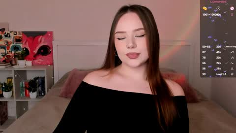 Hannah online show from April 5, 3:00 pm