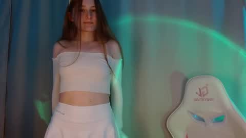 Snapshot of sweetie_lover chatting on September 22, 7:23 pm Annie online show from September 22, 7:23 pm