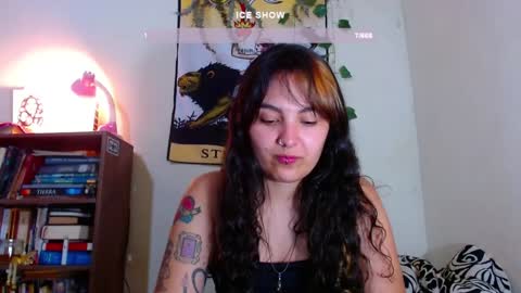Snapshot of sweetie_maryy chatting on January 12, 8:14 pm Maria my insta sweetie maryy online show from January 12, 8:14 pm