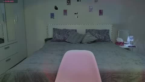 sweetieee_kira online show from June 21, 6:06 am