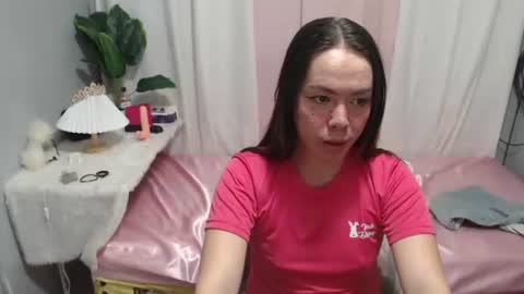 Snapshot of sweetjuliaa17 chatting on October 19, 2:08 pm -TheGirlnamedJULIA- online show from October 19, 2:08 pm