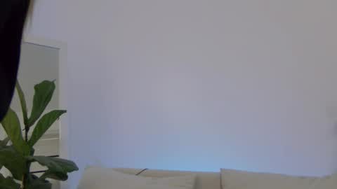 Snapshot of sweetkira1 chatting on October 11, 2:09 pm SweetKira1 online show from October 11, 2:09 pm