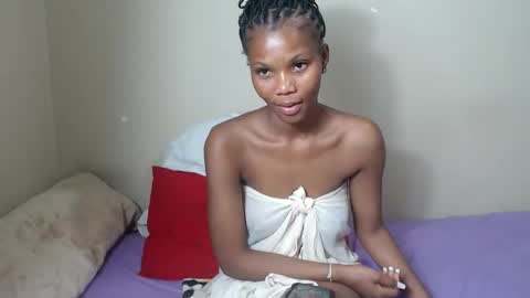 Snapshot of sweetlipss_ chatting on September 25, 7:01 pm sweetlipss_ online show from September 25, 7:01 pm