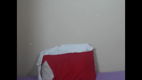 Snapshot of sweetlipss_ chatting on September 11, 11:49 pm sweetlipss_ online show from September 11, 11:49 pm