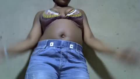 sweetlove982903 online show from July 16, 10:14 pm