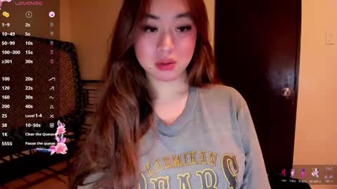 Zoe online show from June 10, 2:49 pm