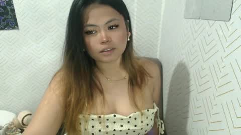 NICOLE online show from June 17, 3:57 pm