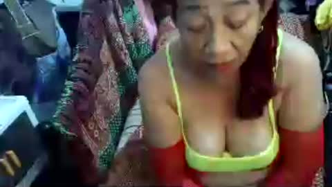 sweetmature_69 online show from July 28, 1:10 pm
