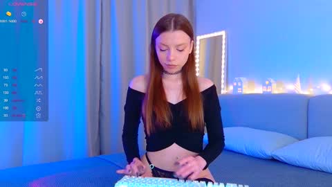Snapshot of sweetmialissa chatting on January 21, 7:28 pm MiaLotte online show from January 21, 7:28 pm
