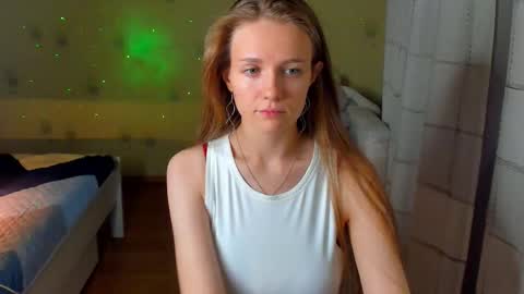 Snapshot of sweetmilkis chatting on September 24, 9:47 pm Swetmilkis online show from September 24, 9:47 pm