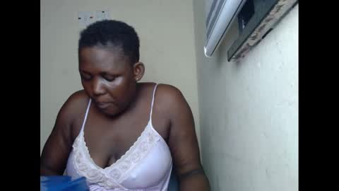 Snapshot of sweetnectarx chatting on February 16, 7:05 pm sweetnectarx online show from February 16, 7:05 pm