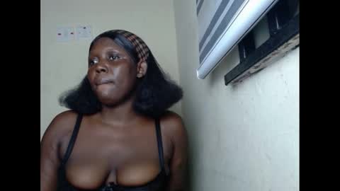Snapshot of sweetnectarx chatting on February 15, 12:26 am sweetnectarx online show from February 15, 12:26 am