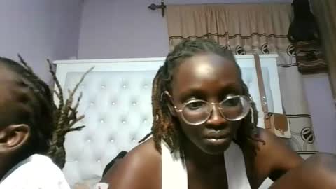 Novah girlie online show from June 13, 5:54 pm