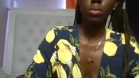 Novah girlie online show from May 24, 12:37 pm