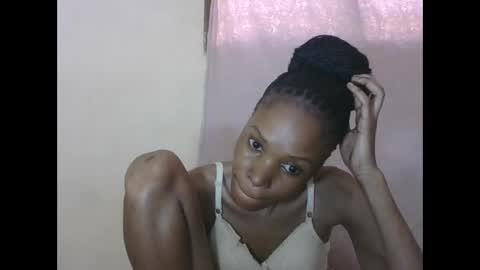 ESTHER online show from May 16, 12:15 pm