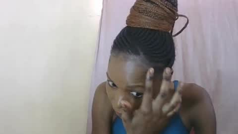 ESTHER online show from June 26, 7:09 am