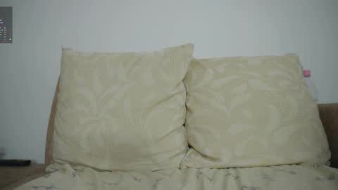 Snapshot of sweetpussyhot_ chatting on February 23, 9:48 am Hello Welcome Im here from WEDNESDAY to SUNDAY 430am to  830am and 3  to 7  timeMONDAY and TUESDAY i rest online show from February 23, 9:48 am