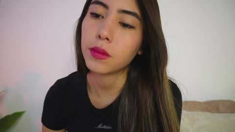 Snapshot of sweetpussyhot_ chatting on January 17, 8:22 pm Hello Welcome Im here from WEDNESDAY to SUNDAY 430am to  830am and 3  to 7  timeMONDAY and TUESDAY i rest online show from January 17, 8:22 pm