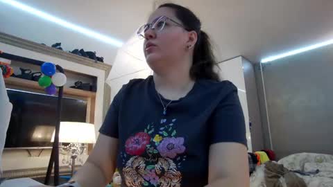 Snapshot of sweetraisa chatting on March 5, 10:44 pm SweetRaisa online show from March 5, 10:44 pm
