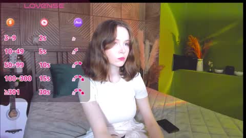 Snapshot of sweetshy_ chatting on September 14, 1:42 pm Alice online show from September 14, 1:42 pm