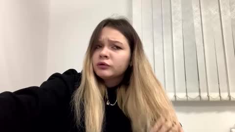 SweetTChloe online show from December 24, 3:27 am
