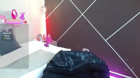 Scarlet online show from October 21, 11:58 am