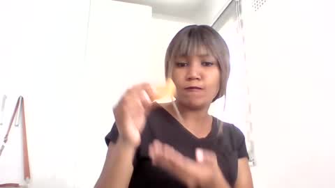 katie online show from July 28, 11:17 am
