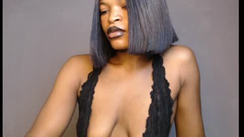 sweetxxboobsx online show from June 21, 9:35 am