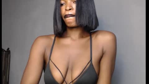 sweetxxboobsx online show from March 1, 8:25 am