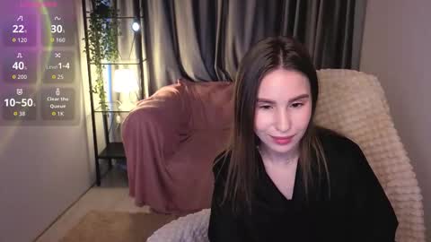 Snapshot of swetskitt chatting on October 18, 5:32 am Milana online show from October 18, 5:32 am