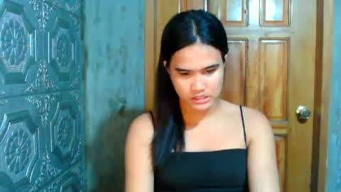 Rhea online show from June 19, 9:24 am