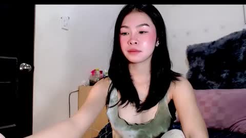 Holly online show from January 13, 1:44 am