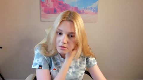 Snapshot of sylvia_ortiz chatting on September 26, 8:12 am Sylvia online show from September 26, 8:12 am