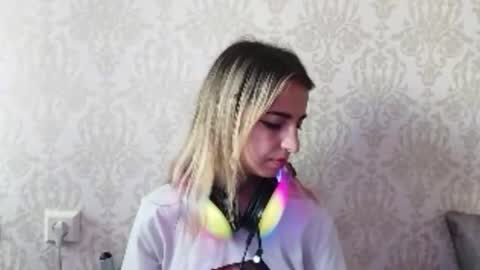 Emily online show from July 20, 10:39 am