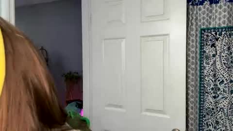 Jennah online show from January 13, 11:38 pm