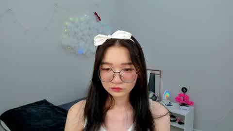 Yuki online show from June 4, 2:43 pm