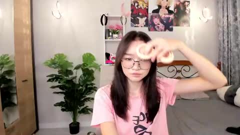 Yuki online show from July 28, 3:21 pm