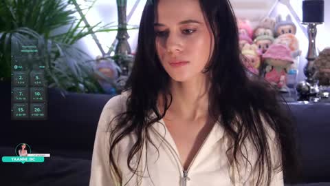 TAANNI online show from November 15, 11:39 pm