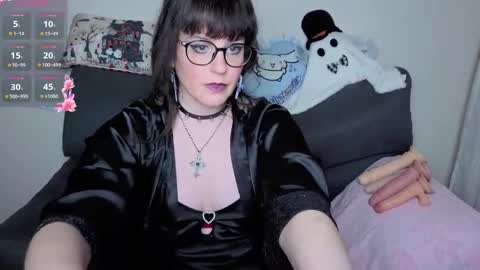 Talia Bloodina online show from April 6, 4:46 am