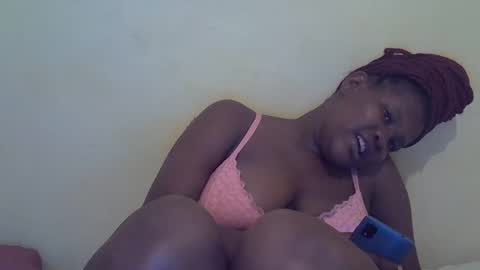 Snapshot of taliah254 chatting on March 7, 6:33 pm taliah254 online show from March 7, 6:33 pm