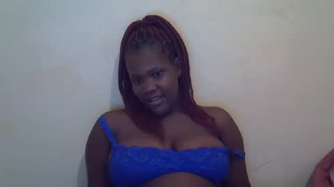 Snapshot of taliah254 chatting on February 20, 5:52 pm taliah254 online show from February 20, 5:52 pm