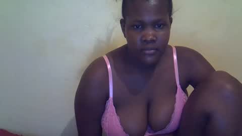 Snapshot of taliah254 chatting on February 12, 5:16 pm taliah254 online show from February 12, 5:16 pm