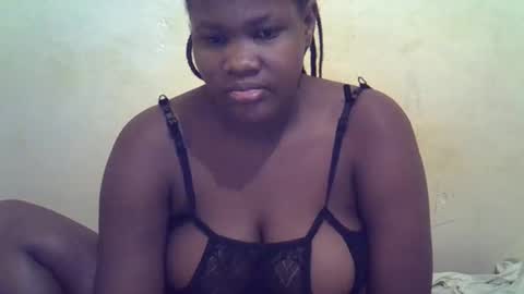 Snapshot of taliah254 chatting on March 9, 2:39 am taliah254 online show from March 9, 2:39 am