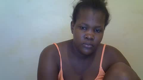 Snapshot of taliah254 chatting on February 17, 9:03 am taliah254 online show from February 17, 9:03 am