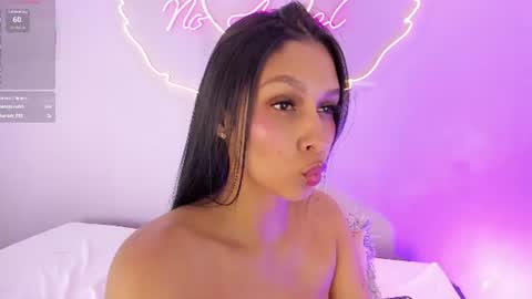 talianahernandez online show from July 28, 7:39 pm