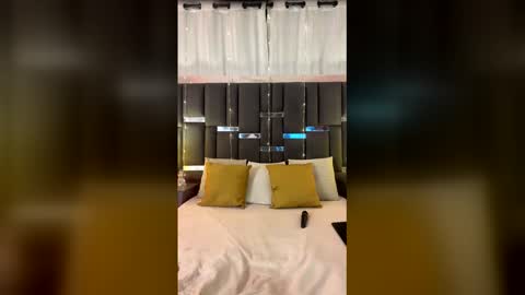 tali  online show from February 17, 7:24 pm