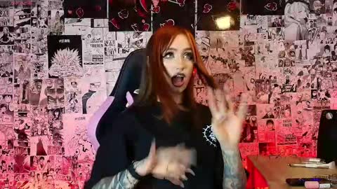 Snapshot of tamaracampell chatting on October 18, 2:25 am Cami 3 online show from October 18, 2:25 am