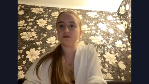 Karina online show from May 26, 6:18 pm