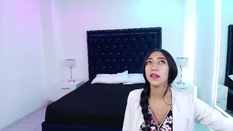 tammi_n_liam online show from July 29, 11:32 am